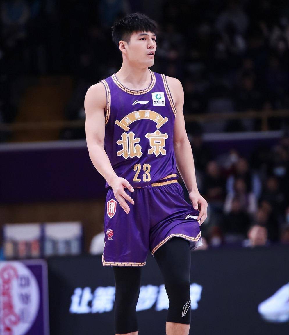CBA再出三方大交易！上海又是空欢喜？辽篮原来只有一个目的