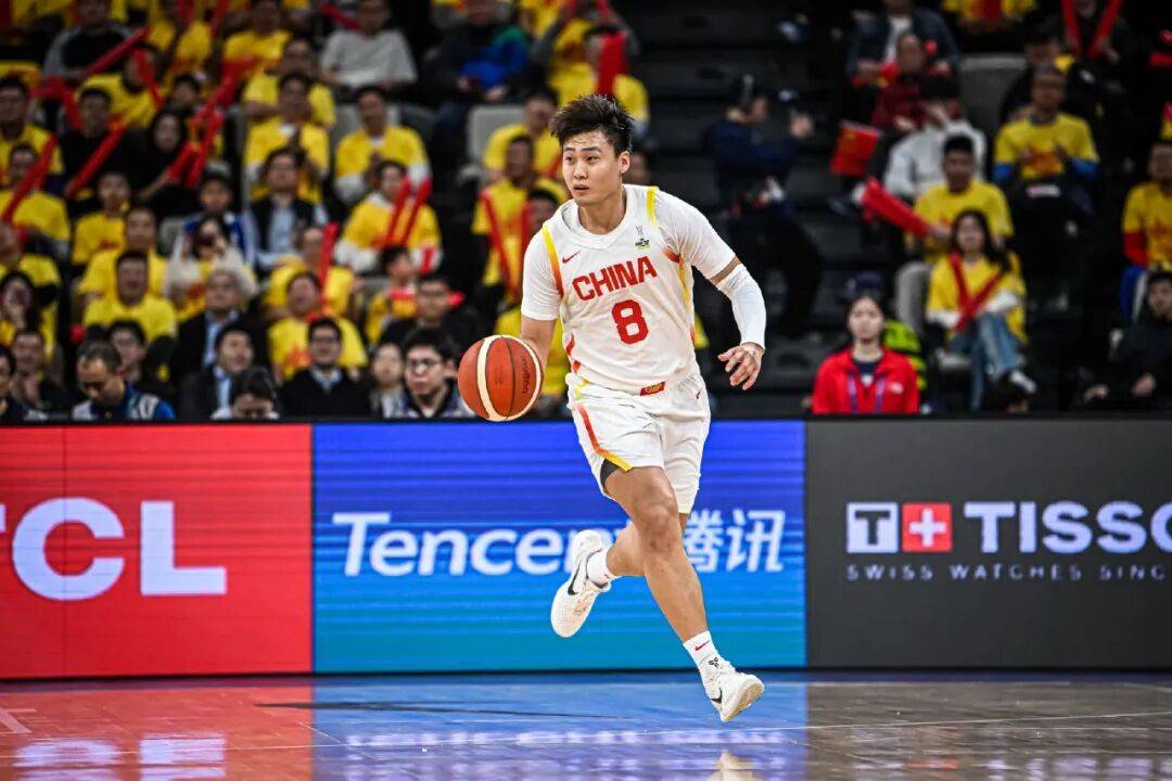 今年CBA转会市场，比NBA刺激