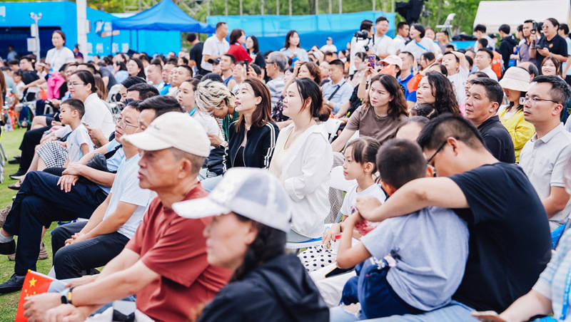 2025年国际攀联世界杯攀岩赛(中国贵阳)开幕