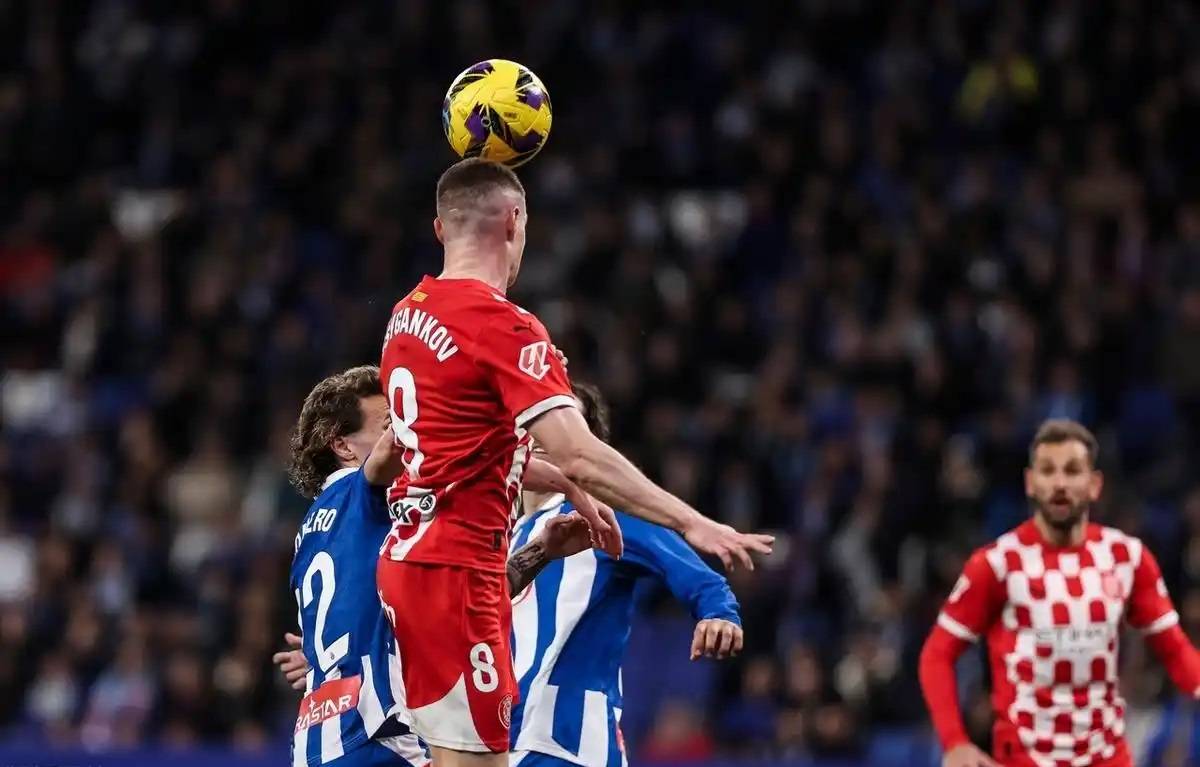 西甲-赫罗纳1-1西班牙人:主队前黑马,武磊母队新黑马|前瞻