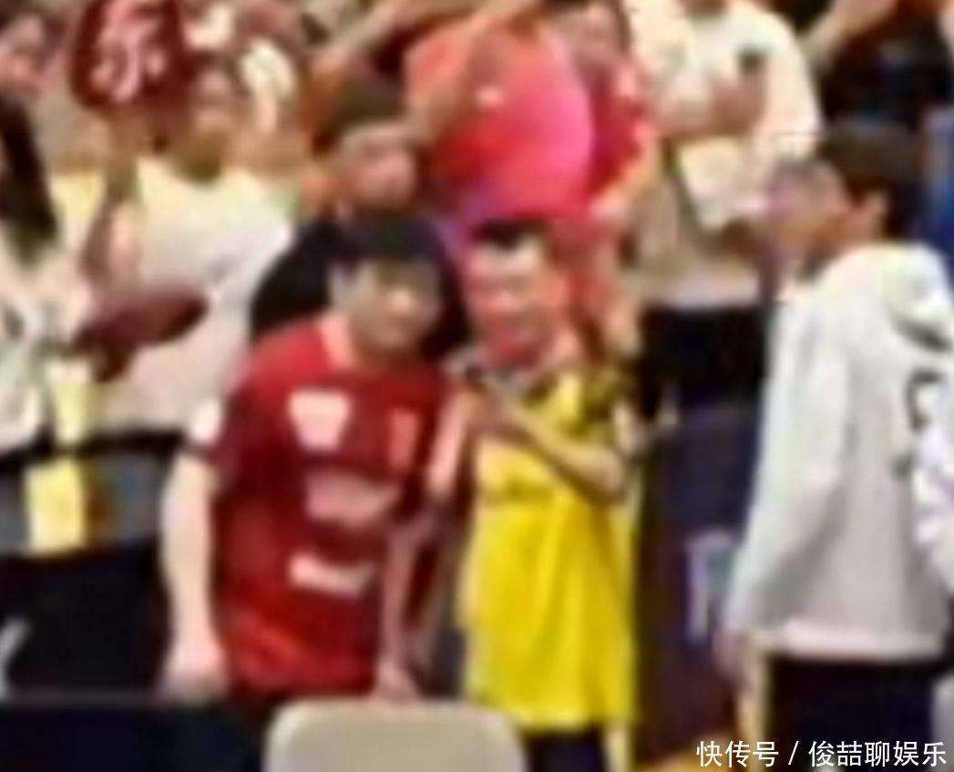 樊振东德国杯3-0胜利!多特蒙德教练寻求合影留念